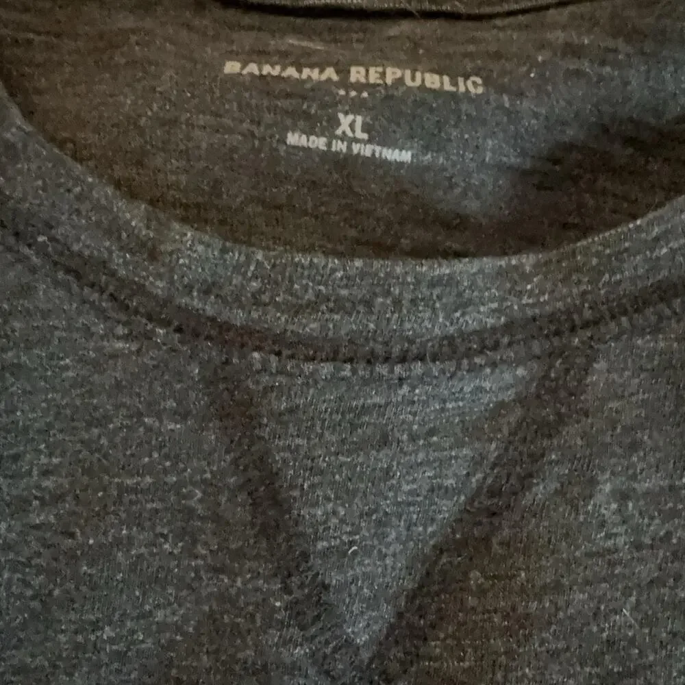Banana Republic Sweatshirt Mens XL Gray Crewneck Pullover Tagless Knit Casual